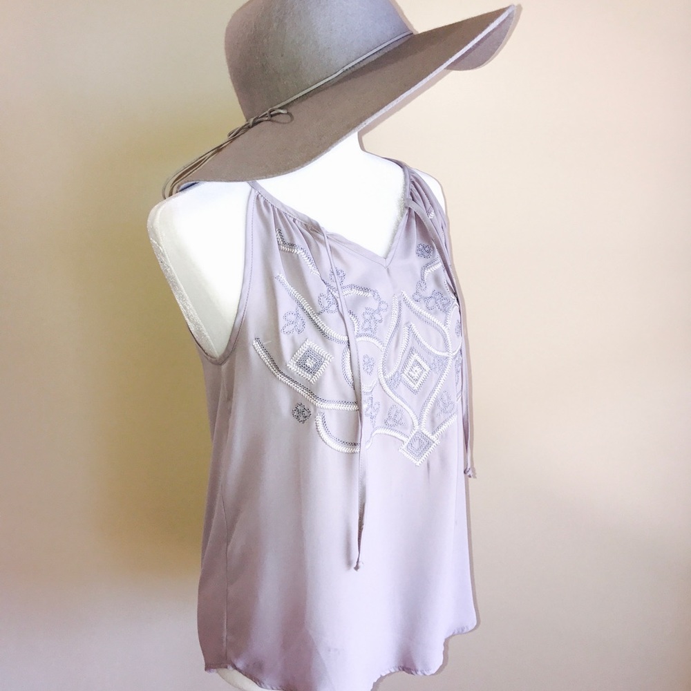 Classic looking summer tank